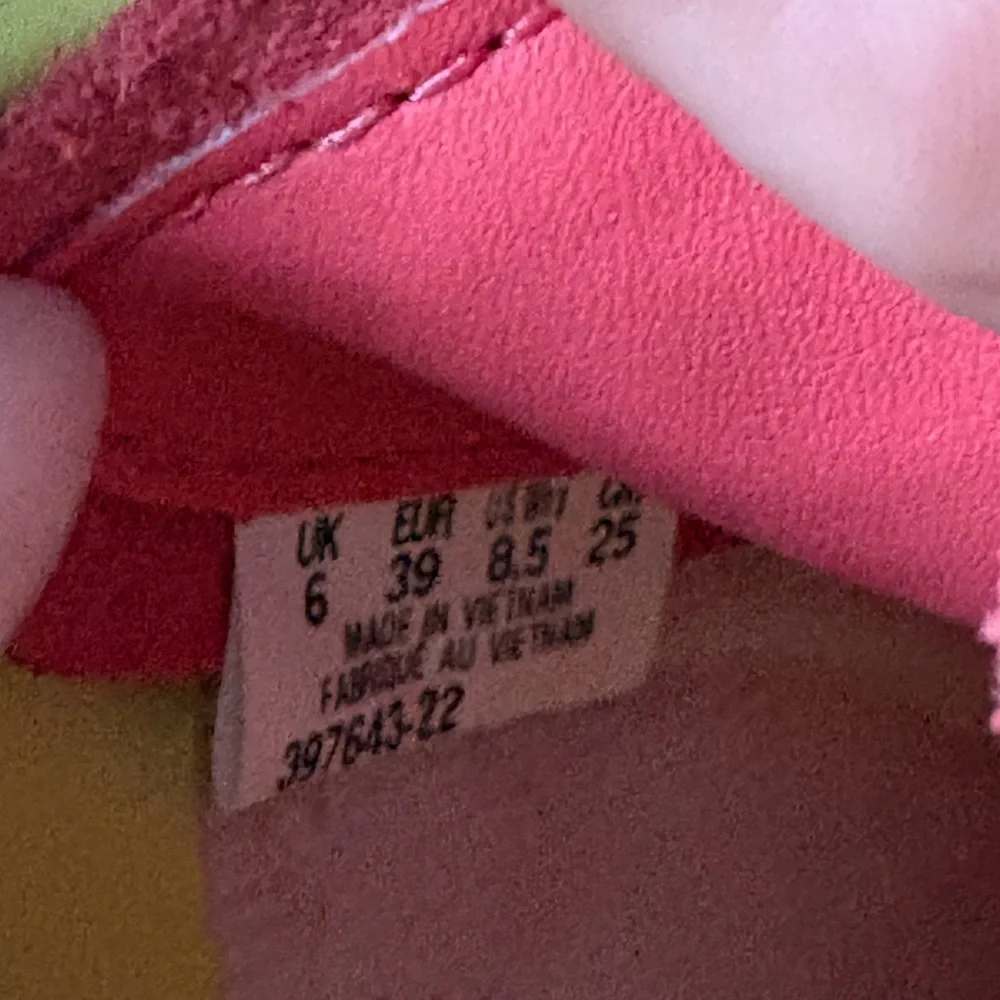 Puma nwot bold